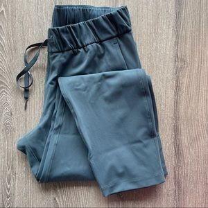 Lululemon On The Fly pant - LIKE NEW
